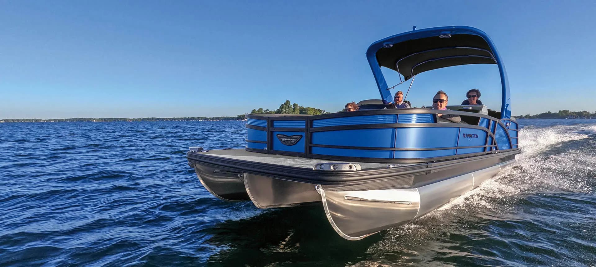 Bennington R Bowrider Line
