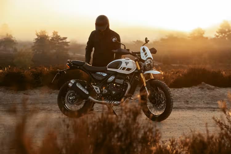 Bonneville T100